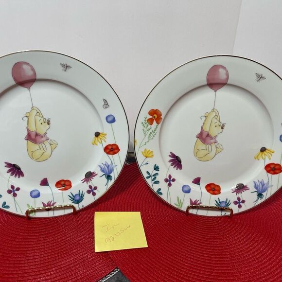 Disney Winnie the Pooh Among the Flowers Dinner Plates set of 2 NWT - Picture 8 of 8